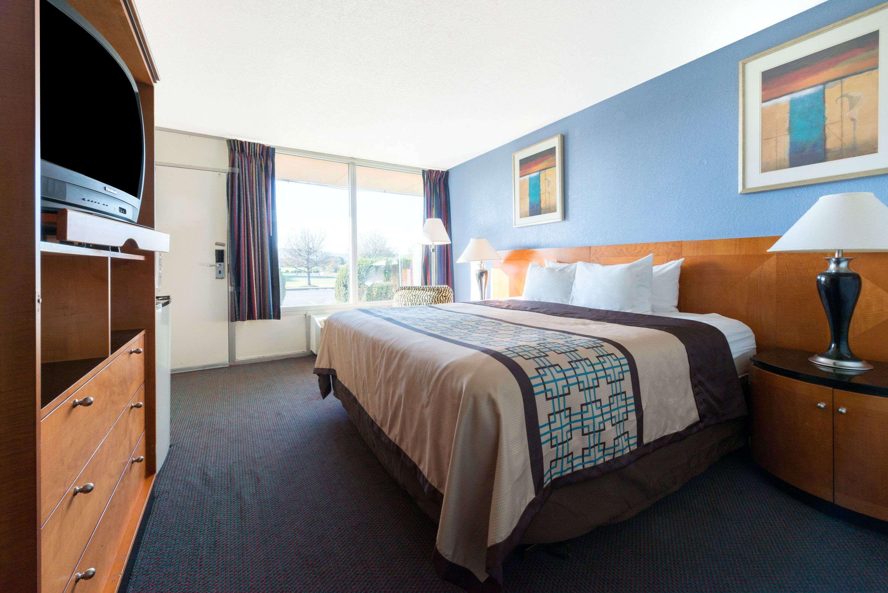 Days Inn By Wyndham Luray Shenandoah Esterno foto