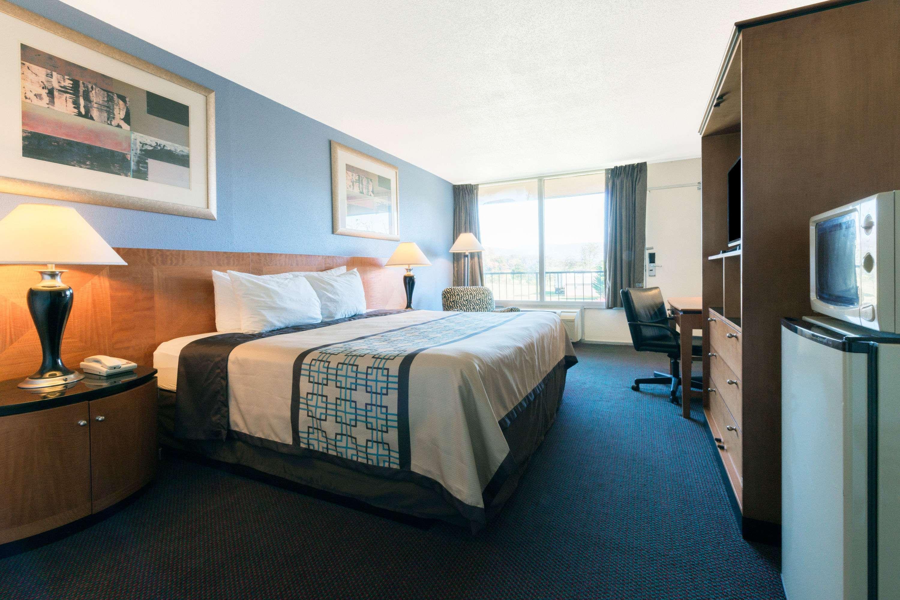 Days Inn By Wyndham Luray Shenandoah Esterno foto
