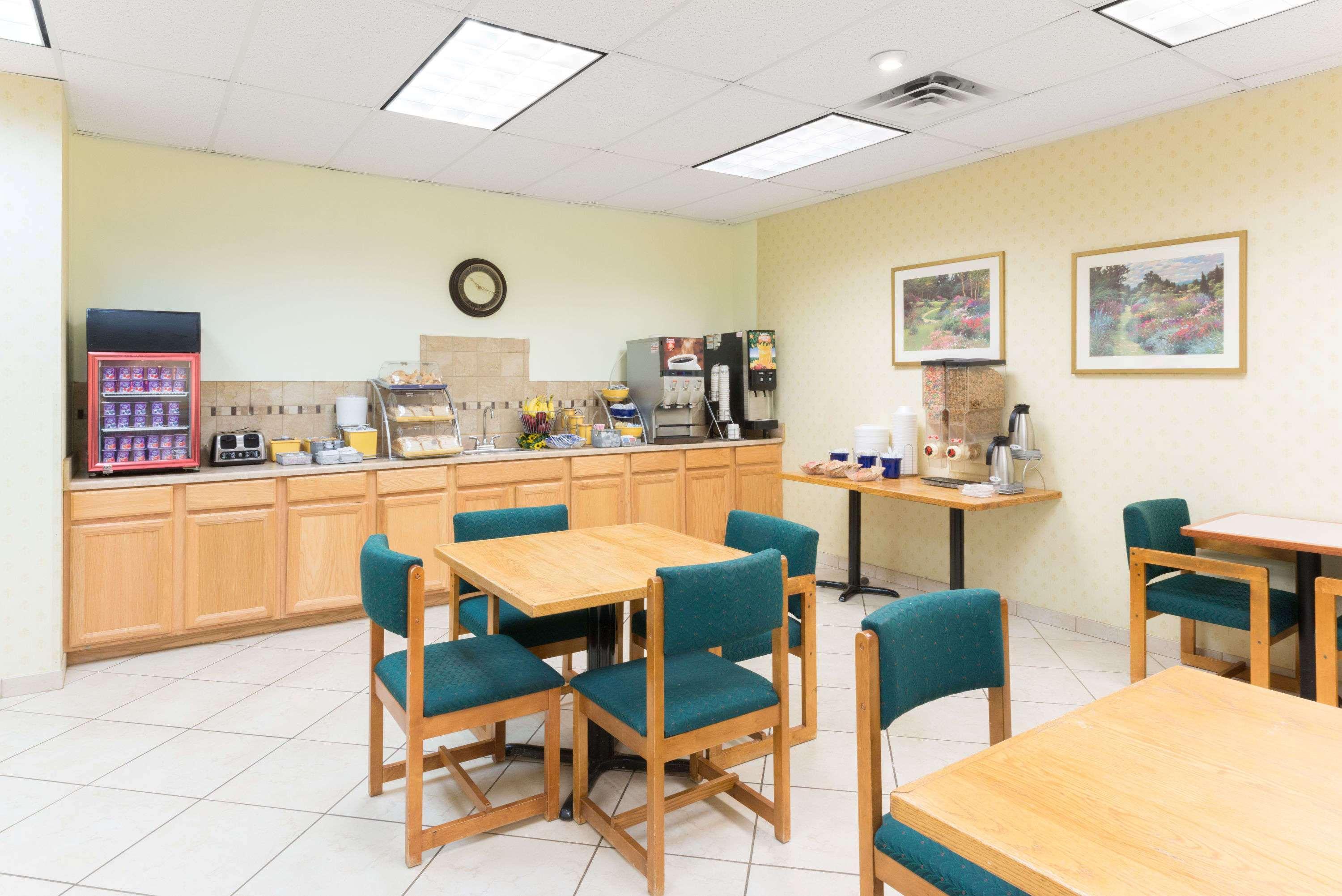 Days Inn By Wyndham Luray Shenandoah Esterno foto