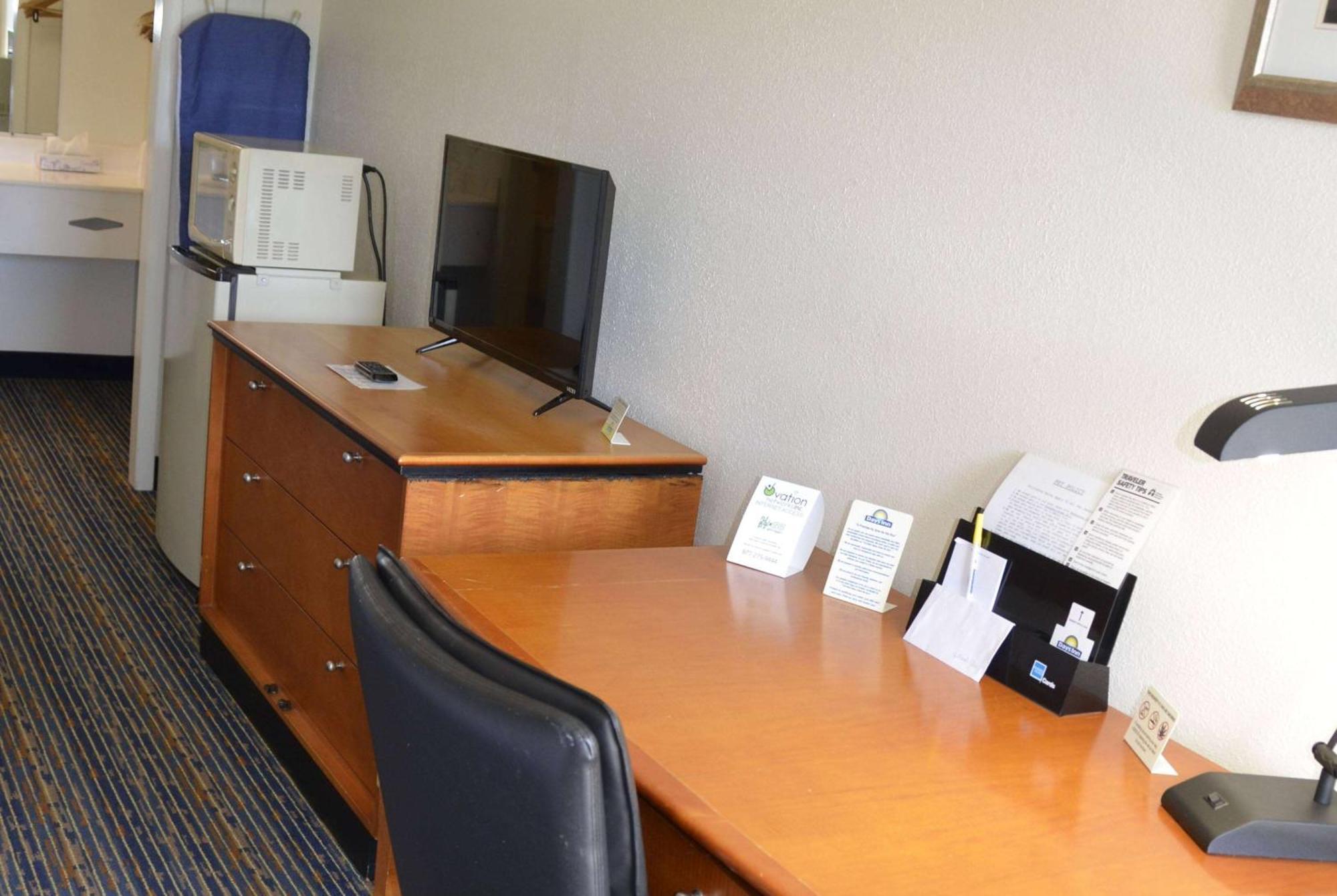 Days Inn By Wyndham Luray Shenandoah Esterno foto