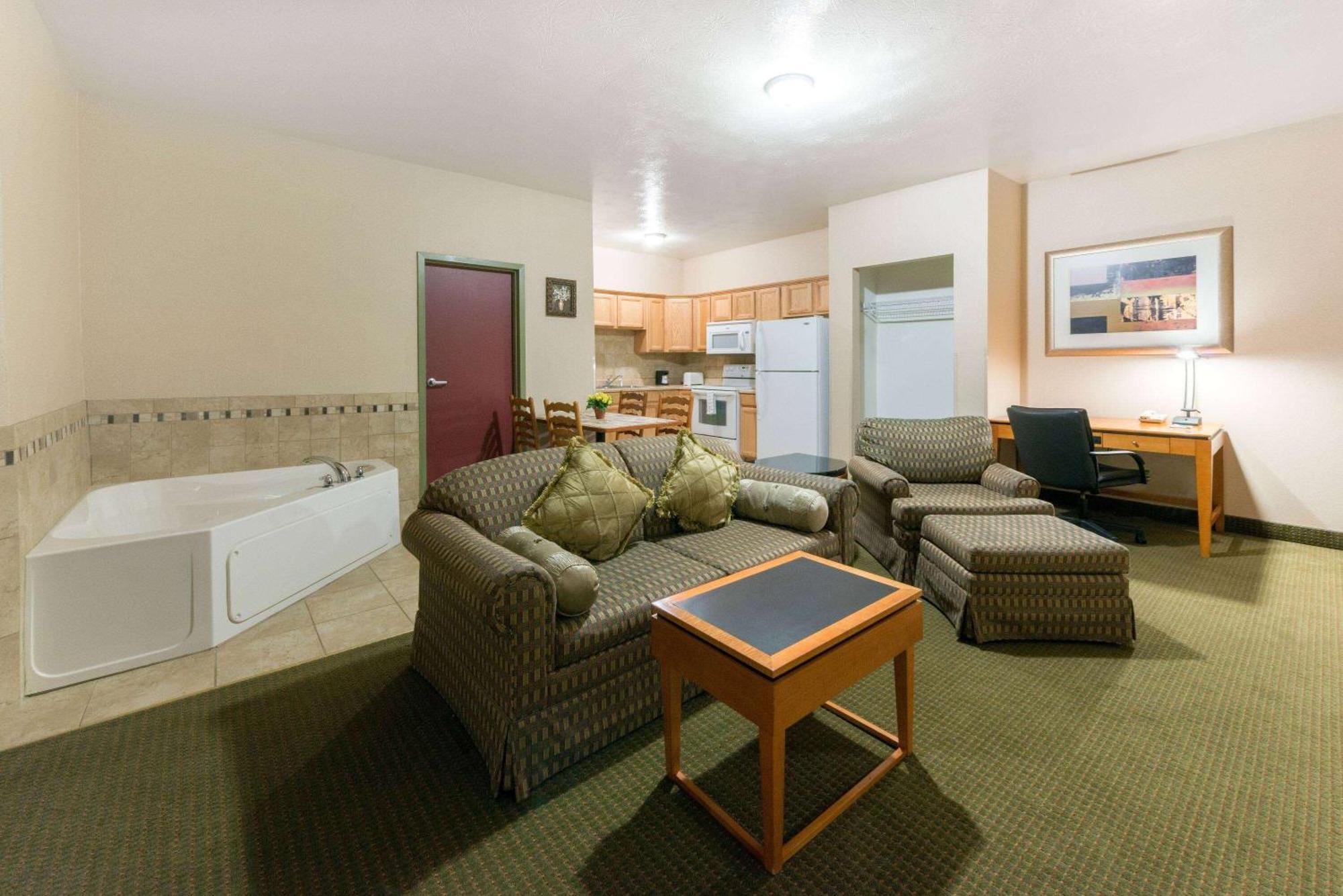 Days Inn By Wyndham Luray Shenandoah Esterno foto