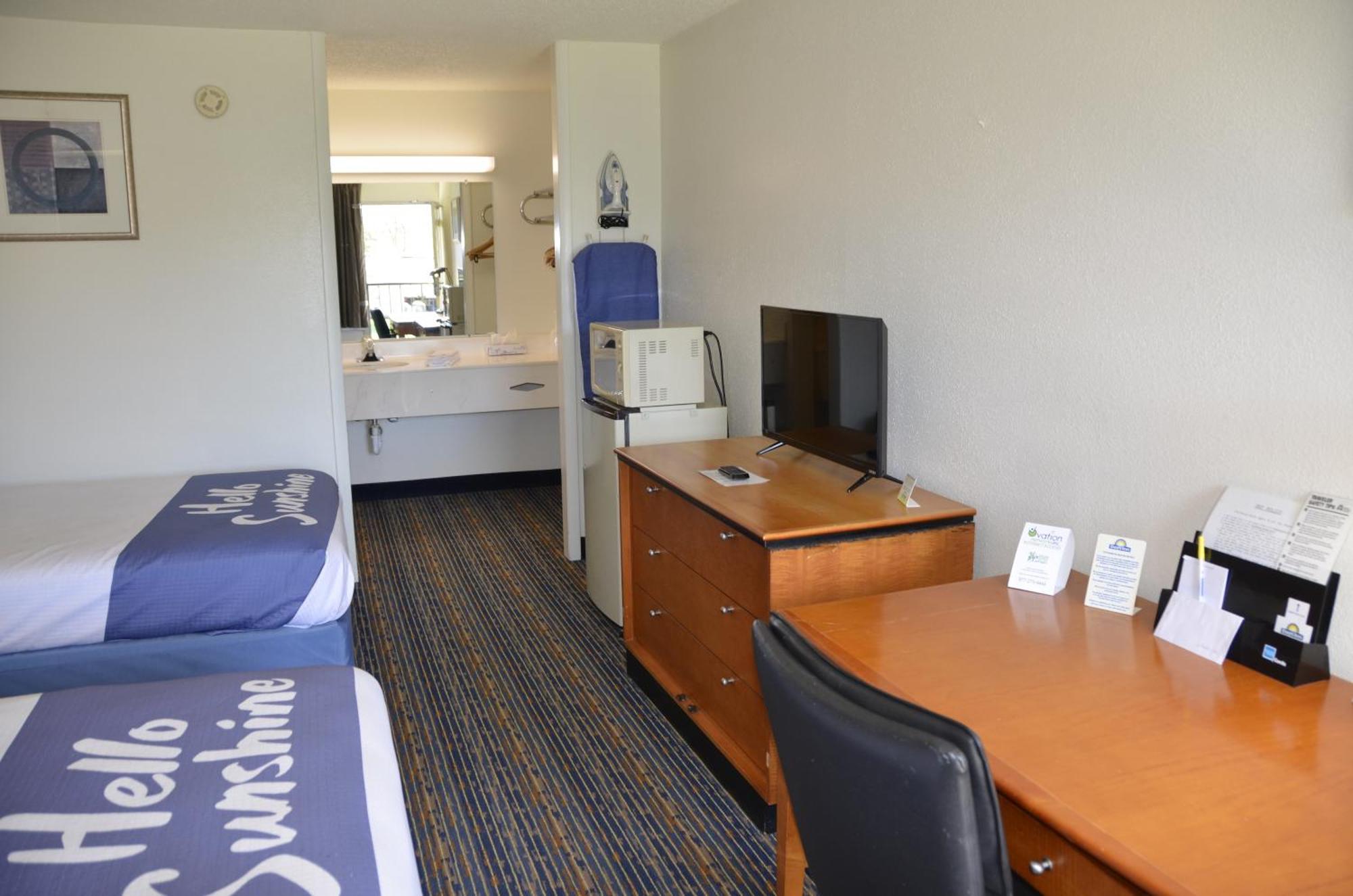Days Inn By Wyndham Luray Shenandoah Esterno foto