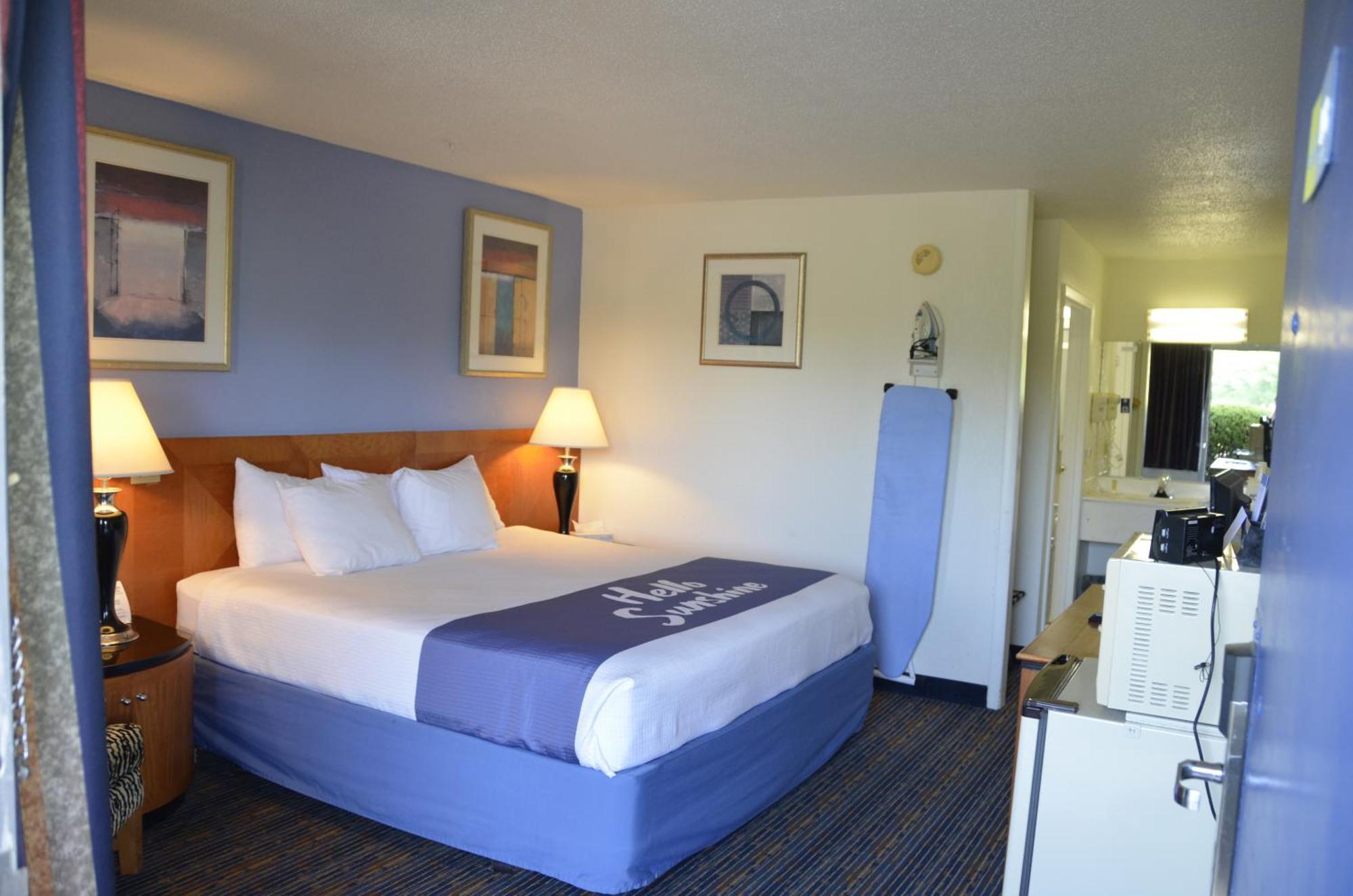 Days Inn By Wyndham Luray Shenandoah Esterno foto